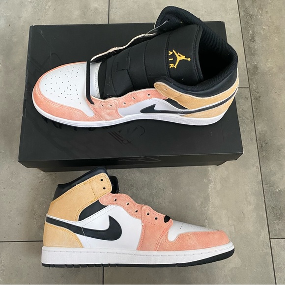 Nike Shoes New Nike Air Jordan Mid Se Flight Club Magic Ember